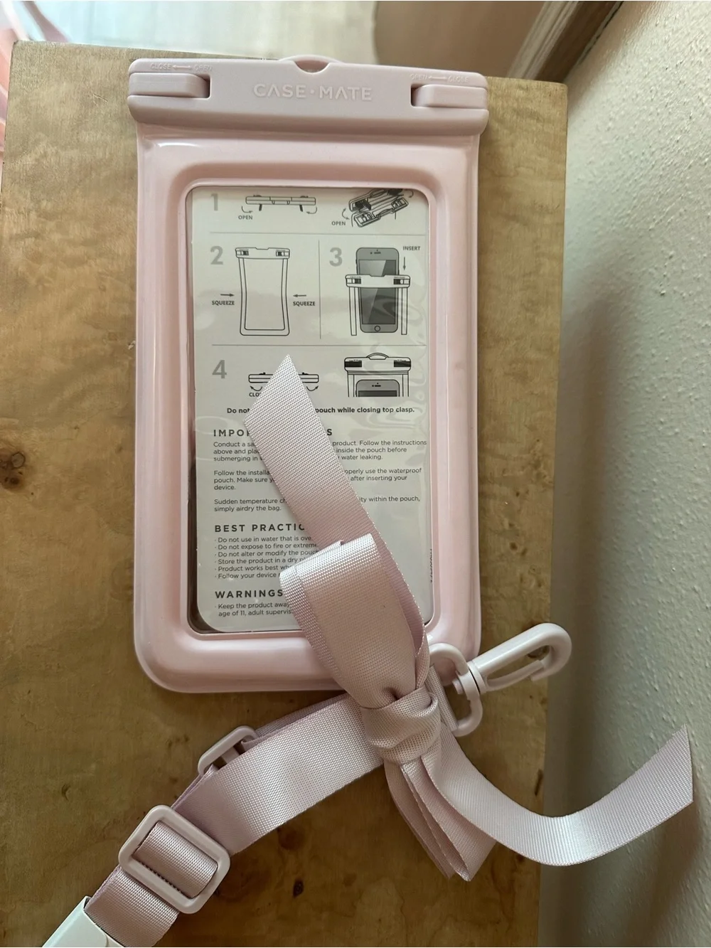 case-mate Waterproof Floating Phone Pouch -Ballet Pink. NEW